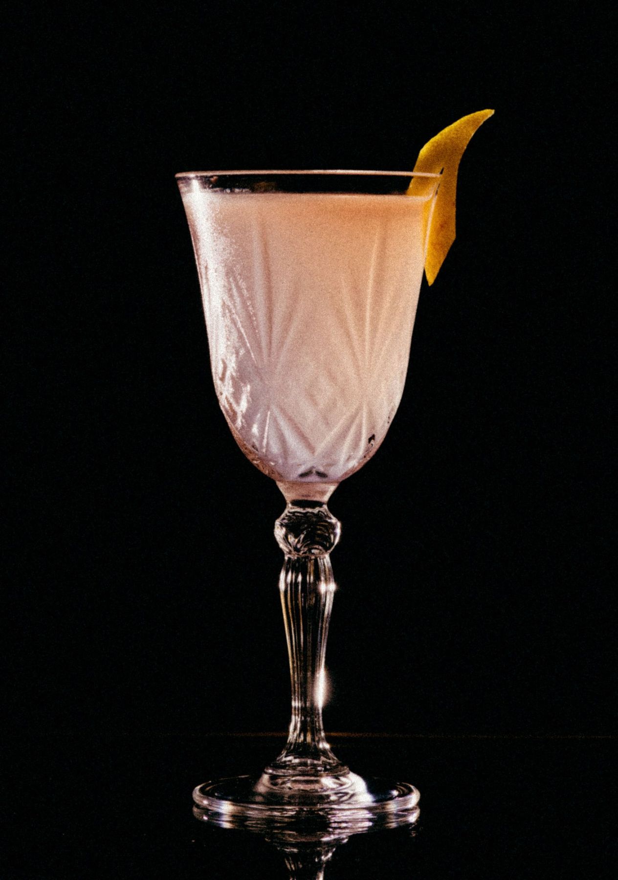 Aviation cocktail at Roberto American Bar Vienna