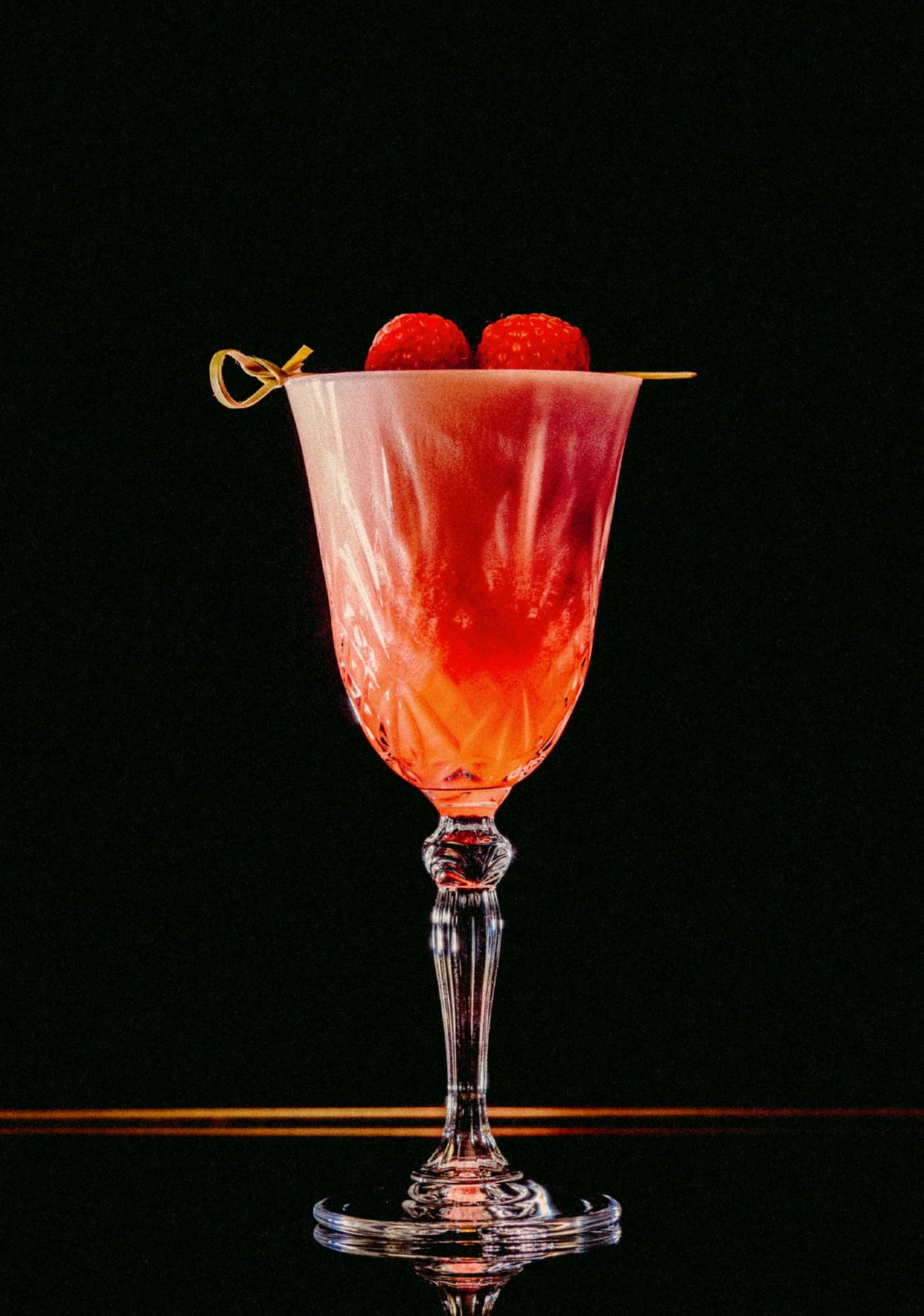 Clover‘s Club cocktail at Roberto American Bar Vienna